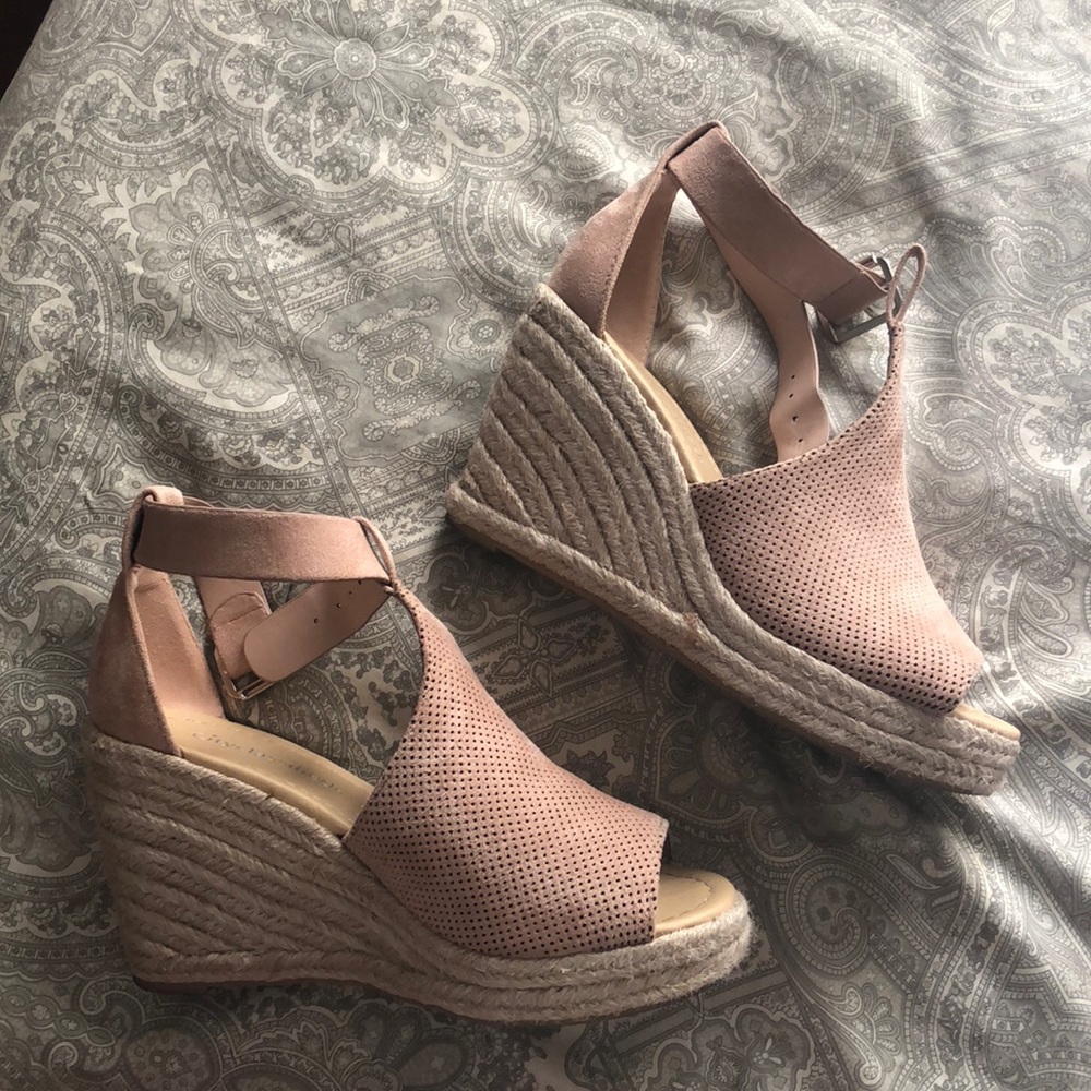 Light pink Swede wedges